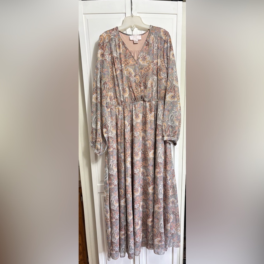 DM Fashion Paisley Long Sleeve Dress